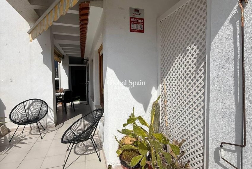 Wederverkoop - PENTHOUSE -
TORREVIEJA - Playa del Cura