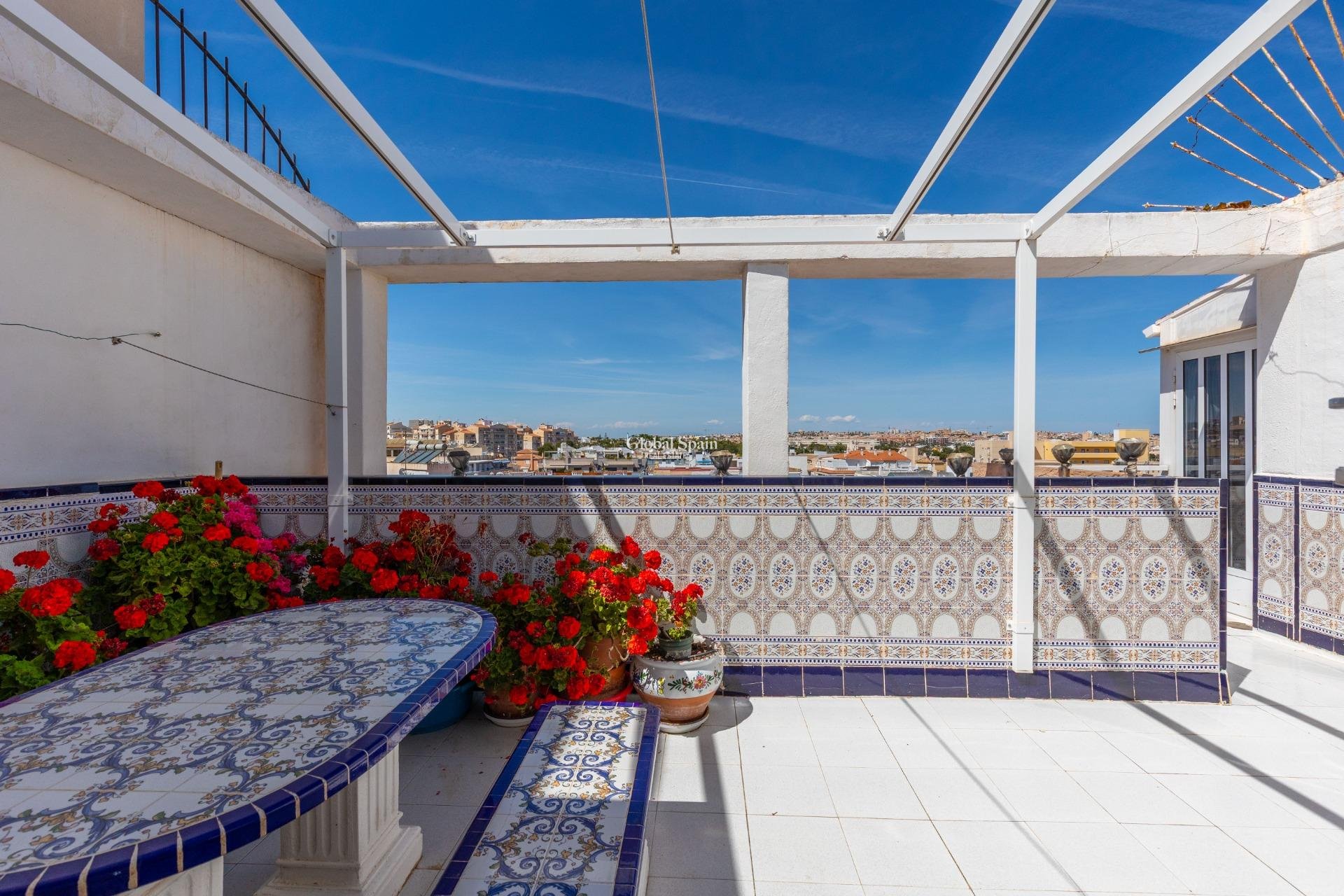 Wederverkoop - PENTHOUSE -
TORREVIEJA - Playa del cura