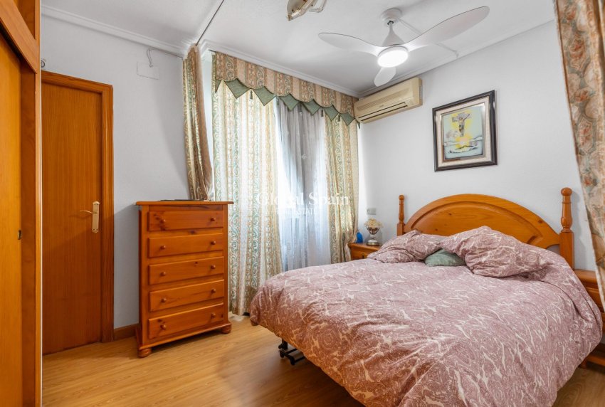 Wederverkoop - PENTHOUSE -
TORREVIEJA - Playa del cura