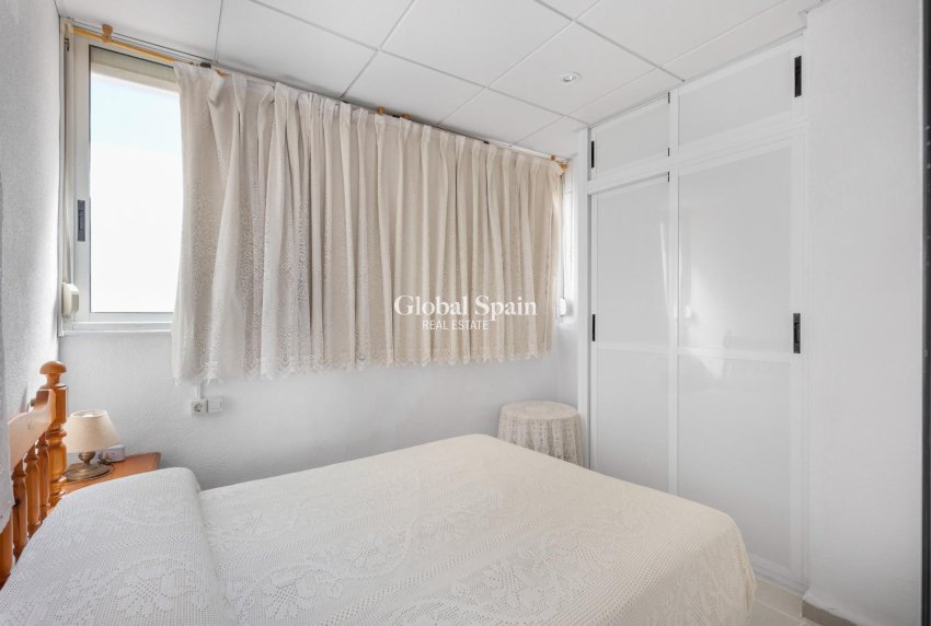Wederverkoop - PENTHOUSE -
TORREVIEJA - Playa del cura