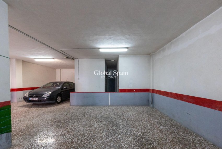 Wederverkoop - PENTHOUSE -
TORREVIEJA - Playa del cura