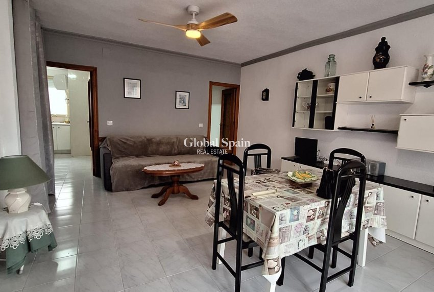 Wederverkoop - PENTHOUSE -
TORREVIEJA - Playa del Cura