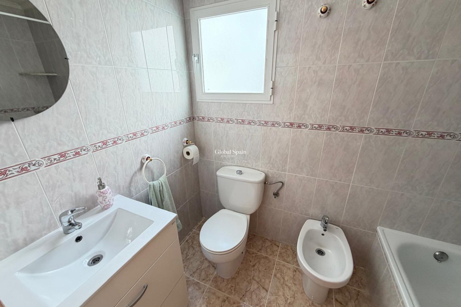 Wederverkoop - PENTHOUSE -
TORREVIEJA - Playa del Cura