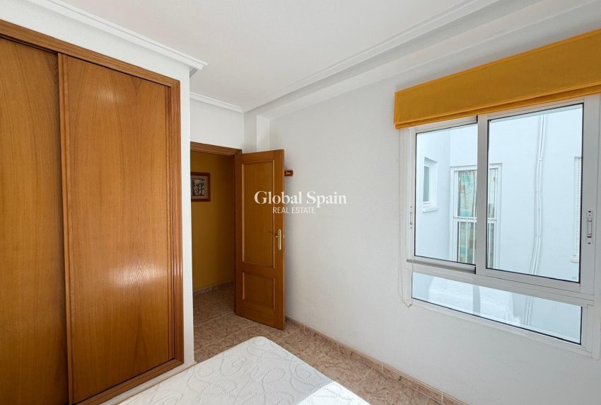 Wederverkoop - PENTHOUSE -
TORREVIEJA - Playa del Cura