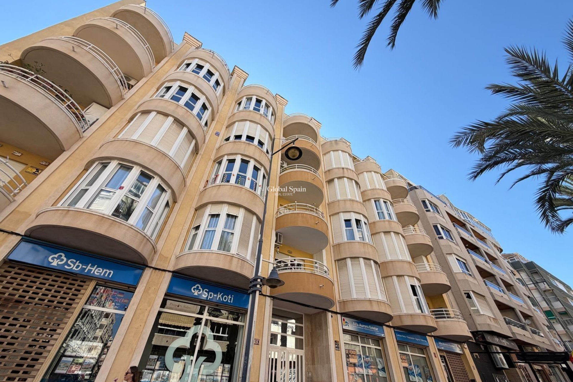 Wederverkoop - PENTHOUSE -
TORREVIEJA - Playa del Cura