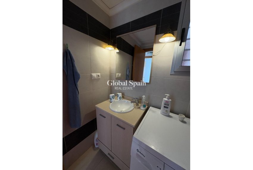 Wederverkoop - Penthouse -
TORREVIEJA - Punta Prima