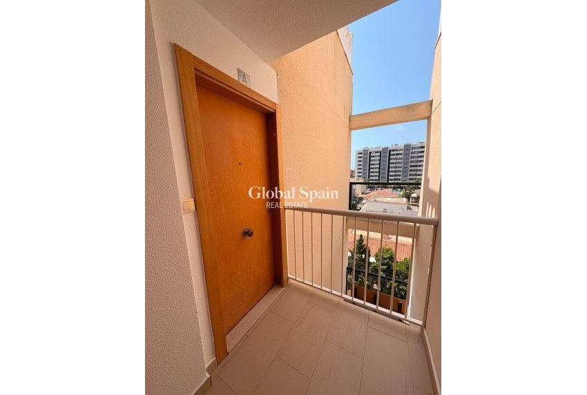 Wederverkoop - Penthouse -
TORREVIEJA - Punta Prima