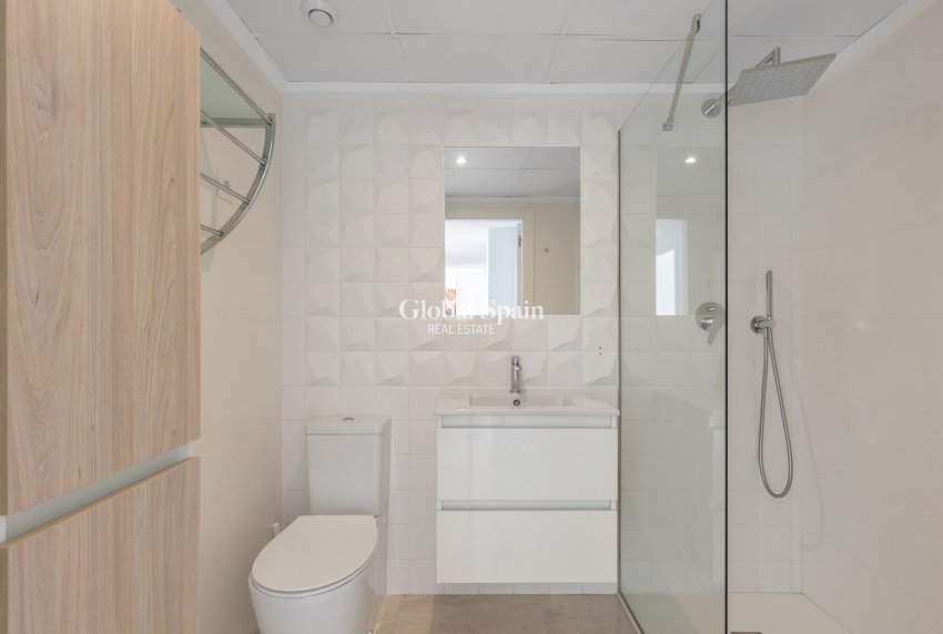 Wederverkoop - PENTHOUSE -
TORREVIEJA - Punta Prima