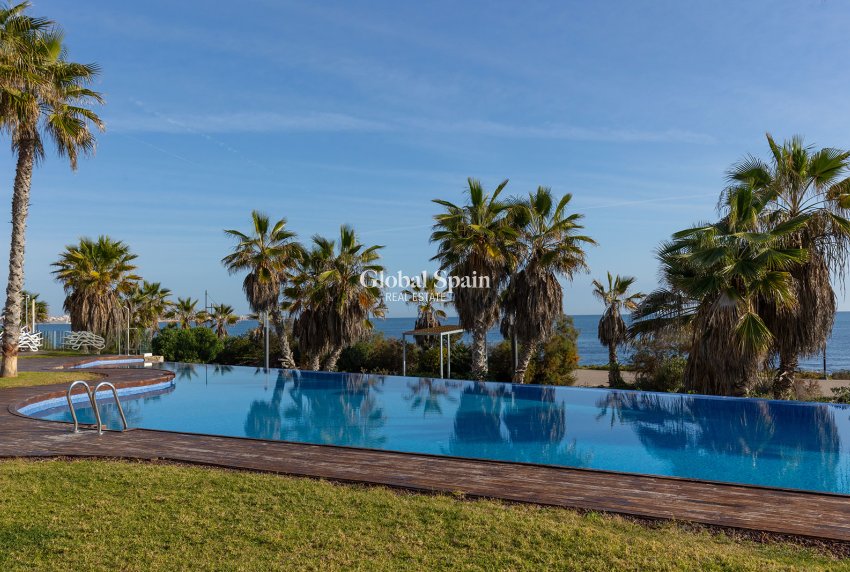 Wederverkoop - PENTHOUSE -
TORREVIEJA - Punta Prima