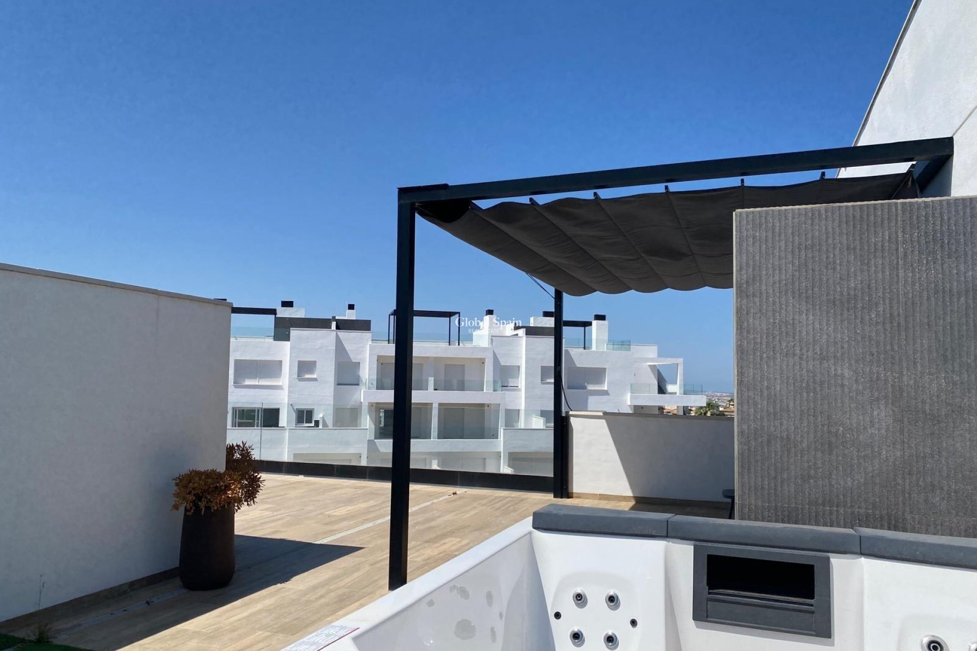 Wederverkoop - PENTHOUSE -
TORREVIEJA - Punta Prima