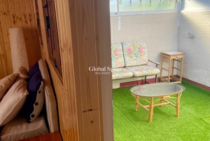 Wederverkoop - PENTHOUSE -
TORREVIEJA - Punta Prima