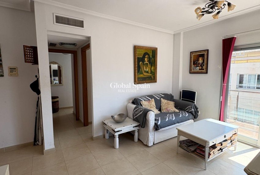 Wederverkoop - PENTHOUSE -
TORREVIEJA - Punta Prima