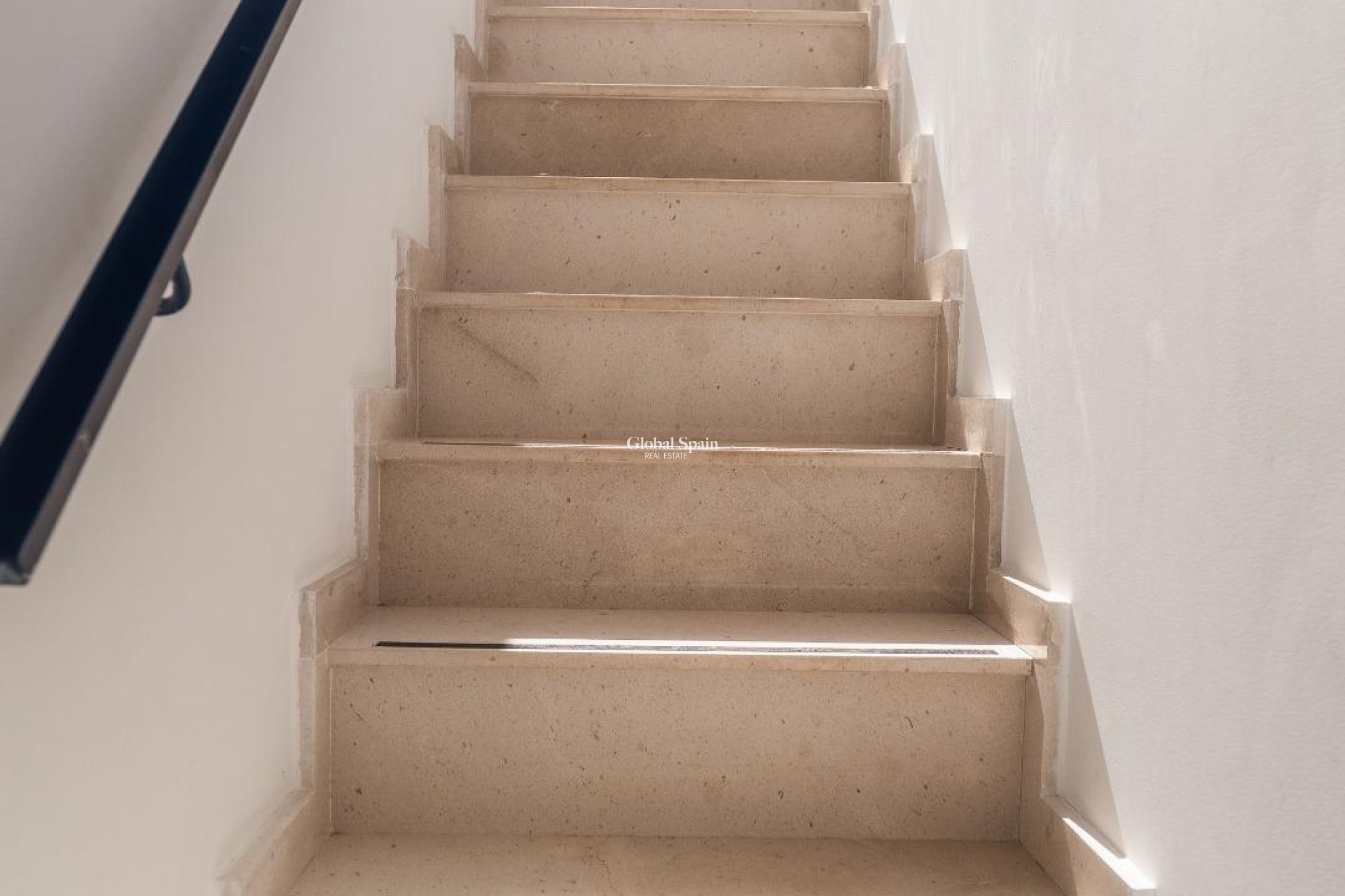 Wederverkoop - PENTHOUSE -
TORREVIEJA - Punta Prima