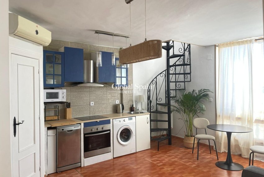Wederverkoop - PENTHOUSE -
TORREVIEJA - Punta Prima