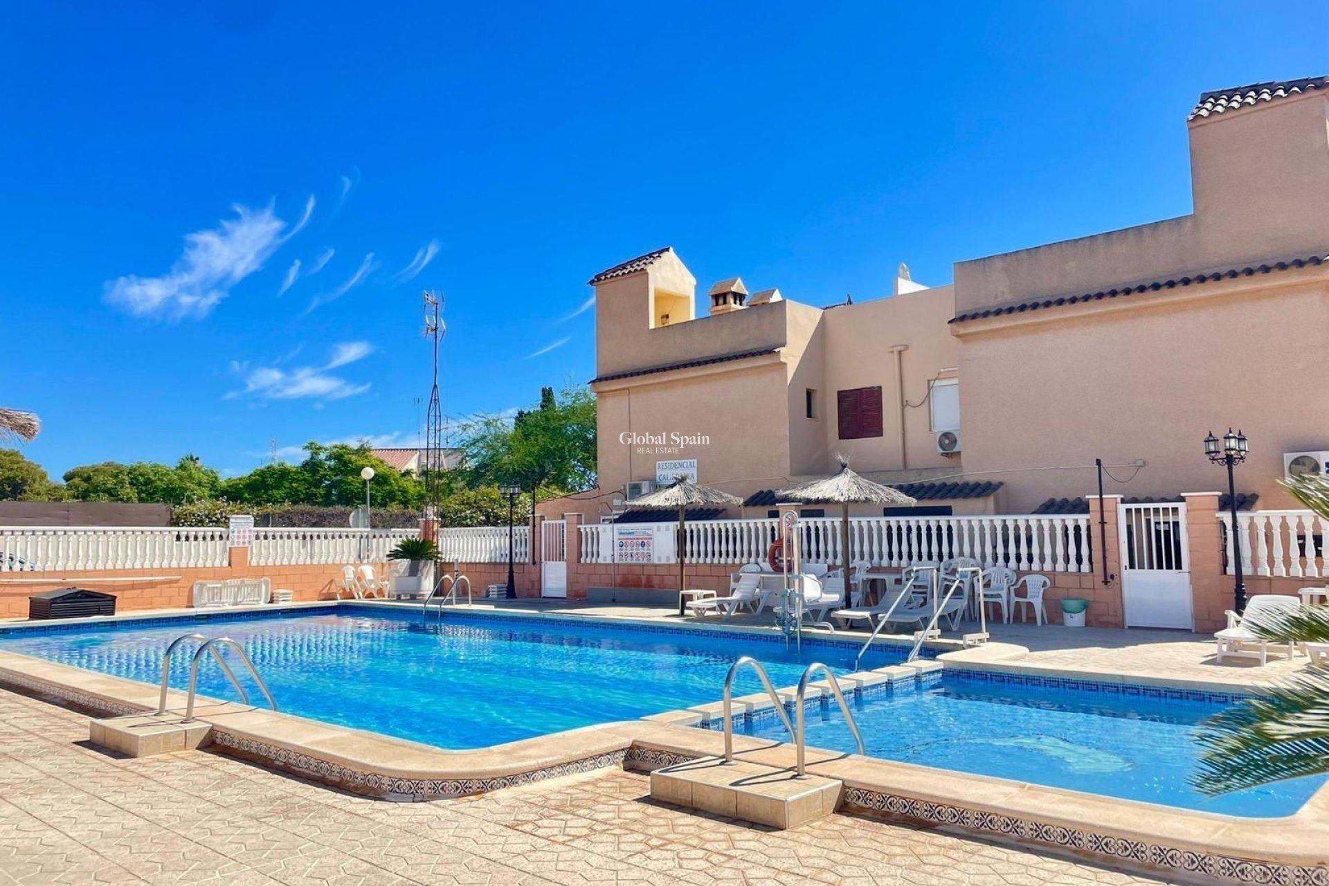 Wederverkoop - PENTHOUSE -
TORREVIEJA - Punta Prima