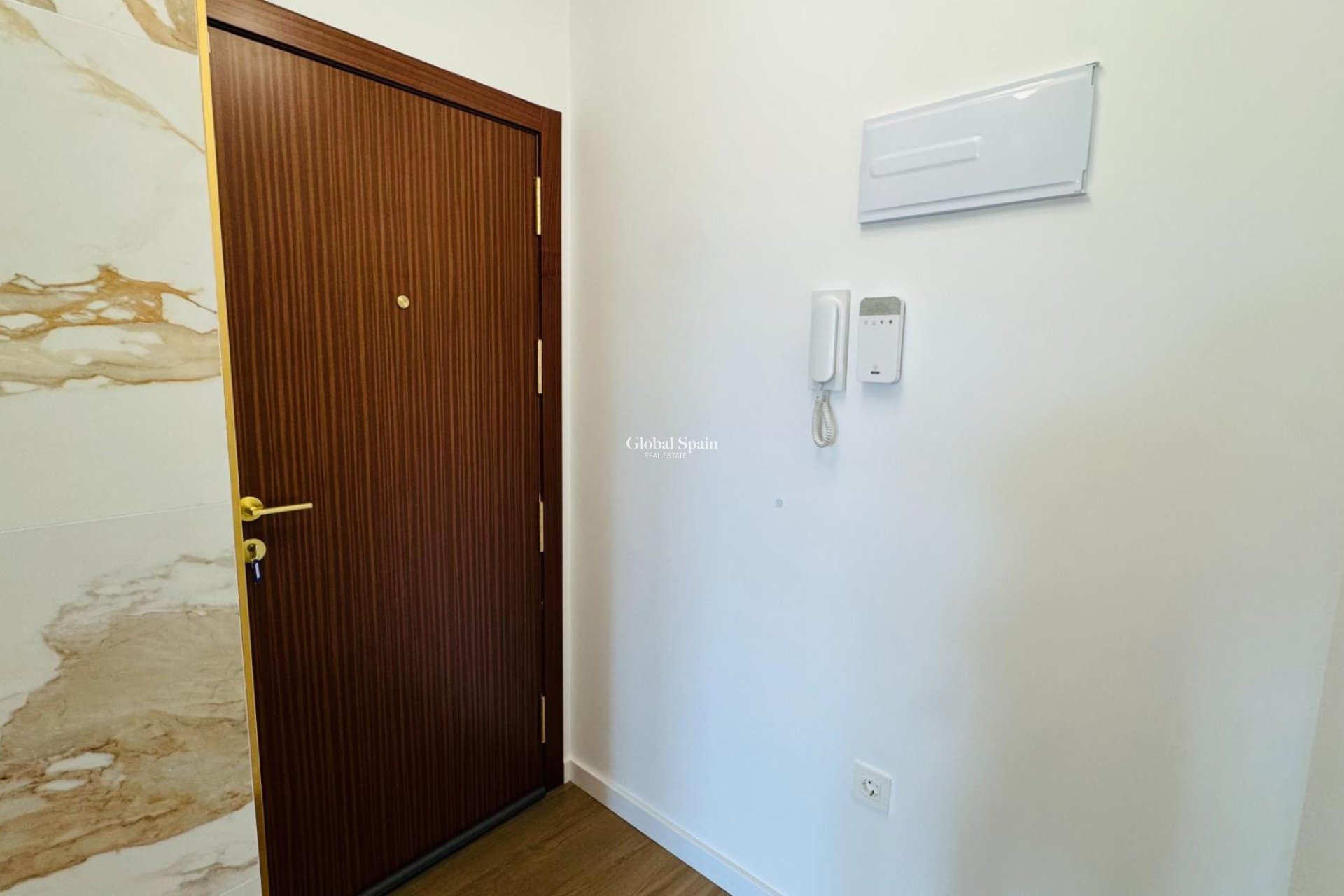 Wederverkoop - PENTHOUSE -
TORREVIEJA - Punta Prima