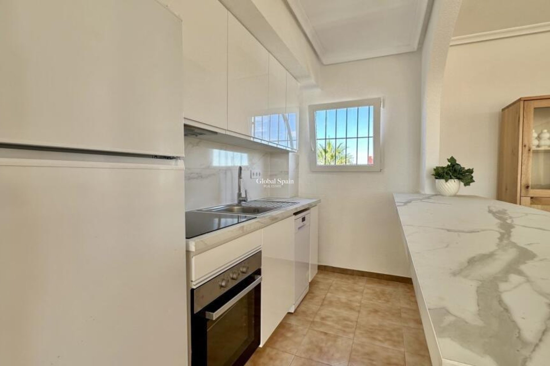 Wederverkoop - PENTHOUSE -
TORREVIEJA - Punta Prima