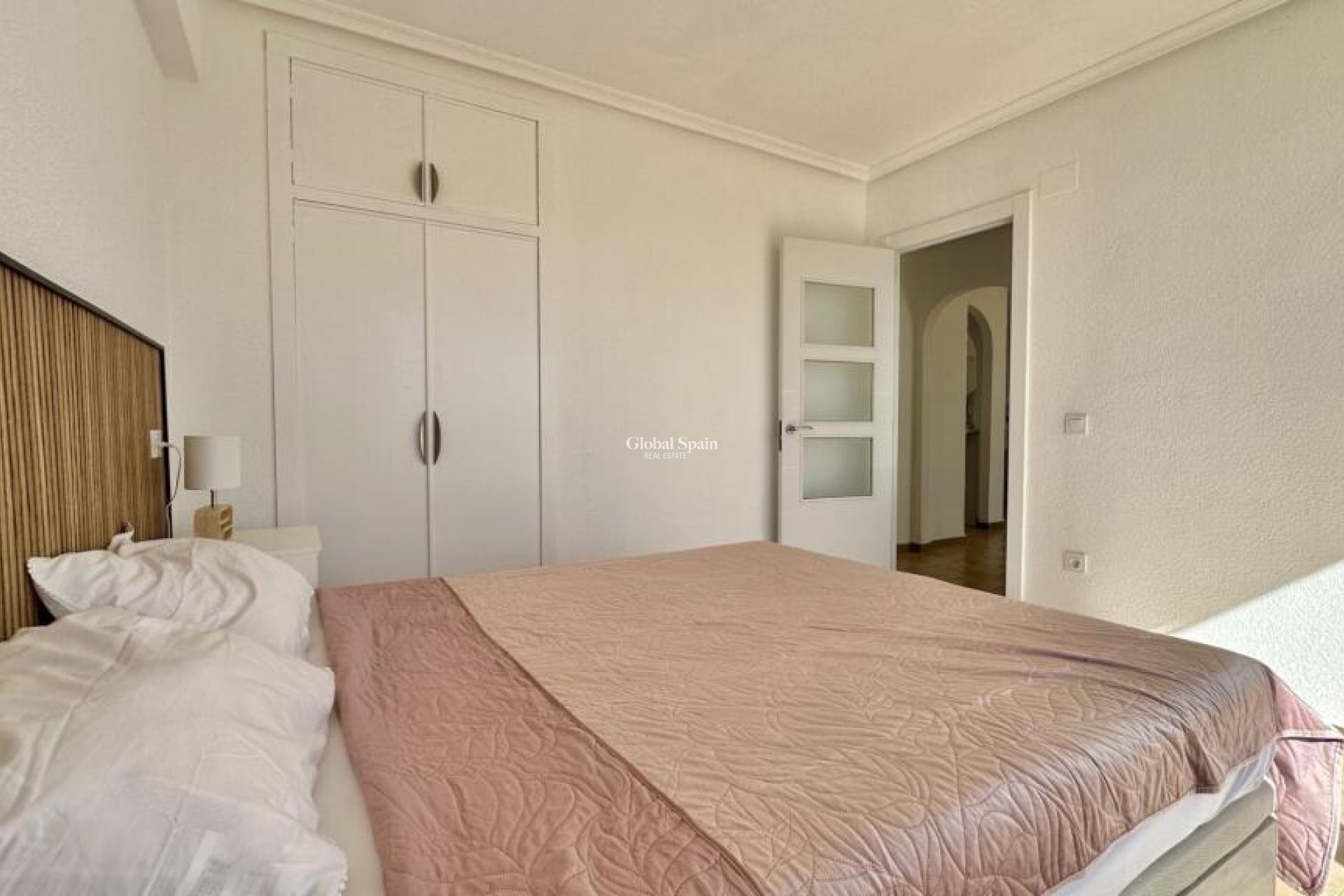 Wederverkoop - PENTHOUSE -
TORREVIEJA - Punta Prima
