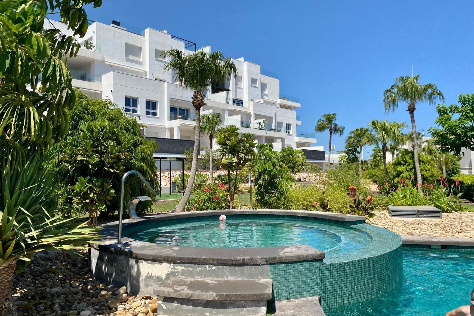 Wederverkoop - PENTHOUSE -
TORREVIEJA - Punta Prima