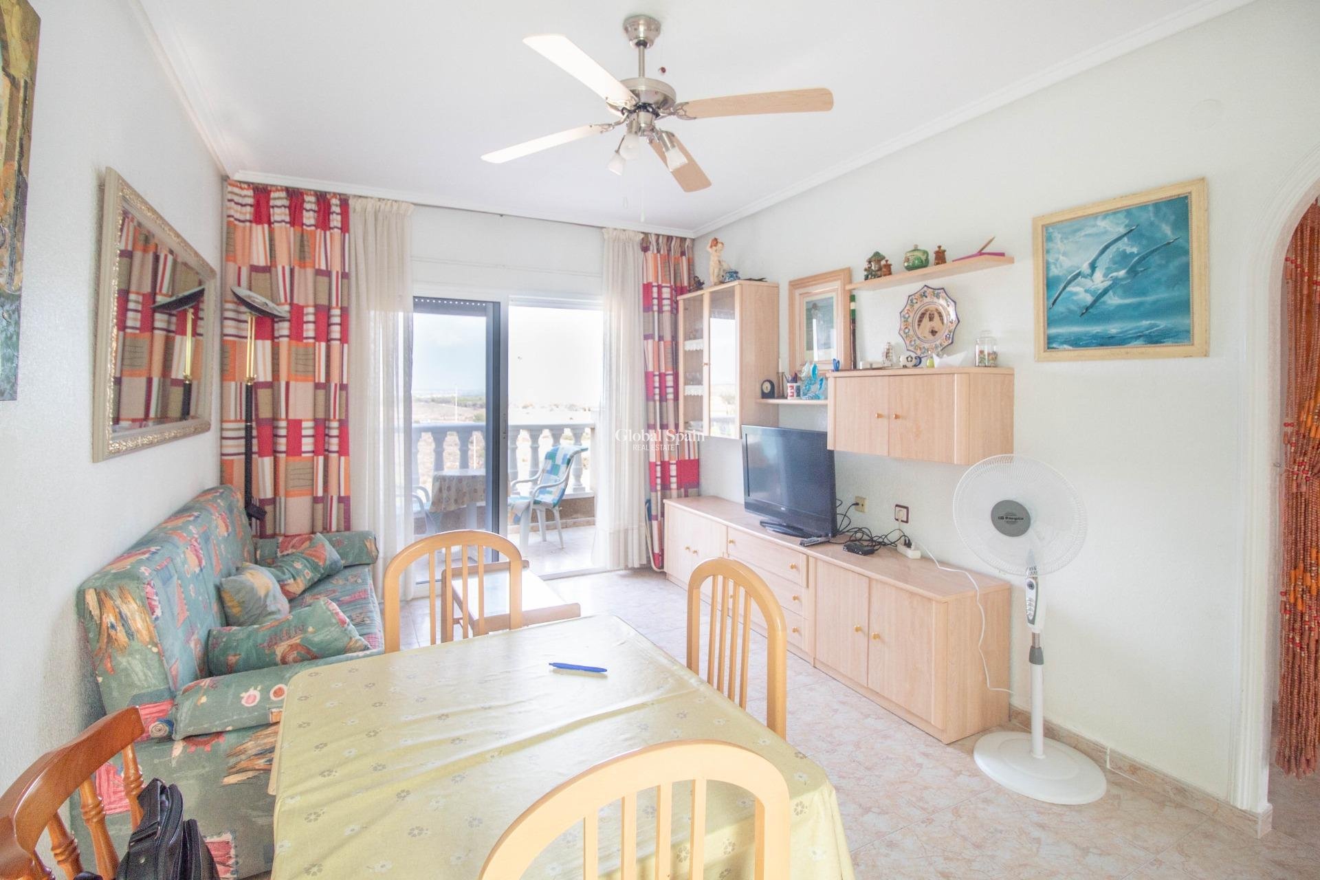 Wederverkoop - PENTHOUSE -
TORREVIEJA - Torreblanca