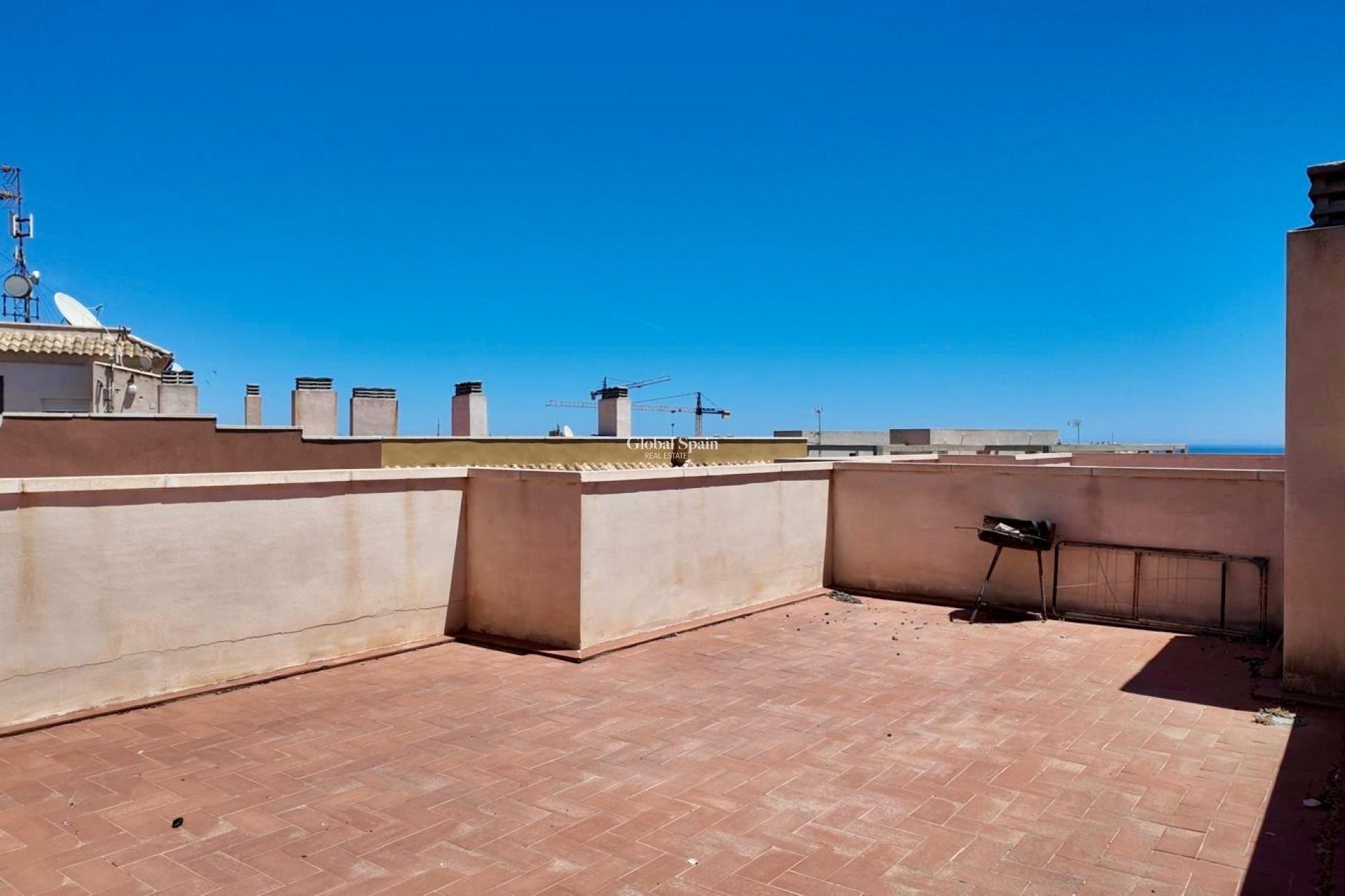 Wederverkoop - PENTHOUSE -
TORREVIEJA - Torreblanca