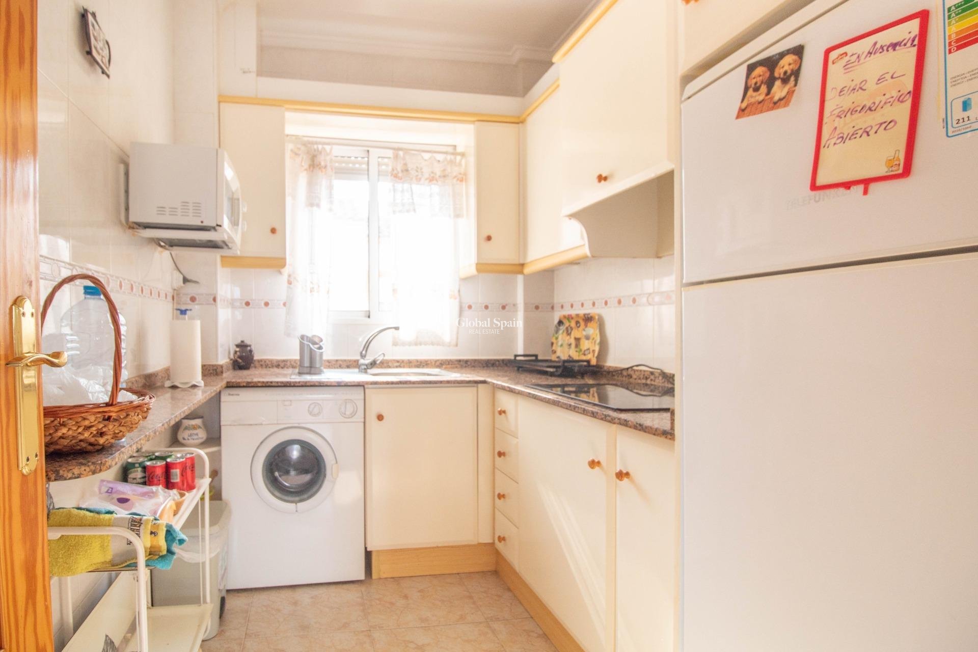 Wederverkoop - Penthouse -
TORREVIEJA - Torreblanca