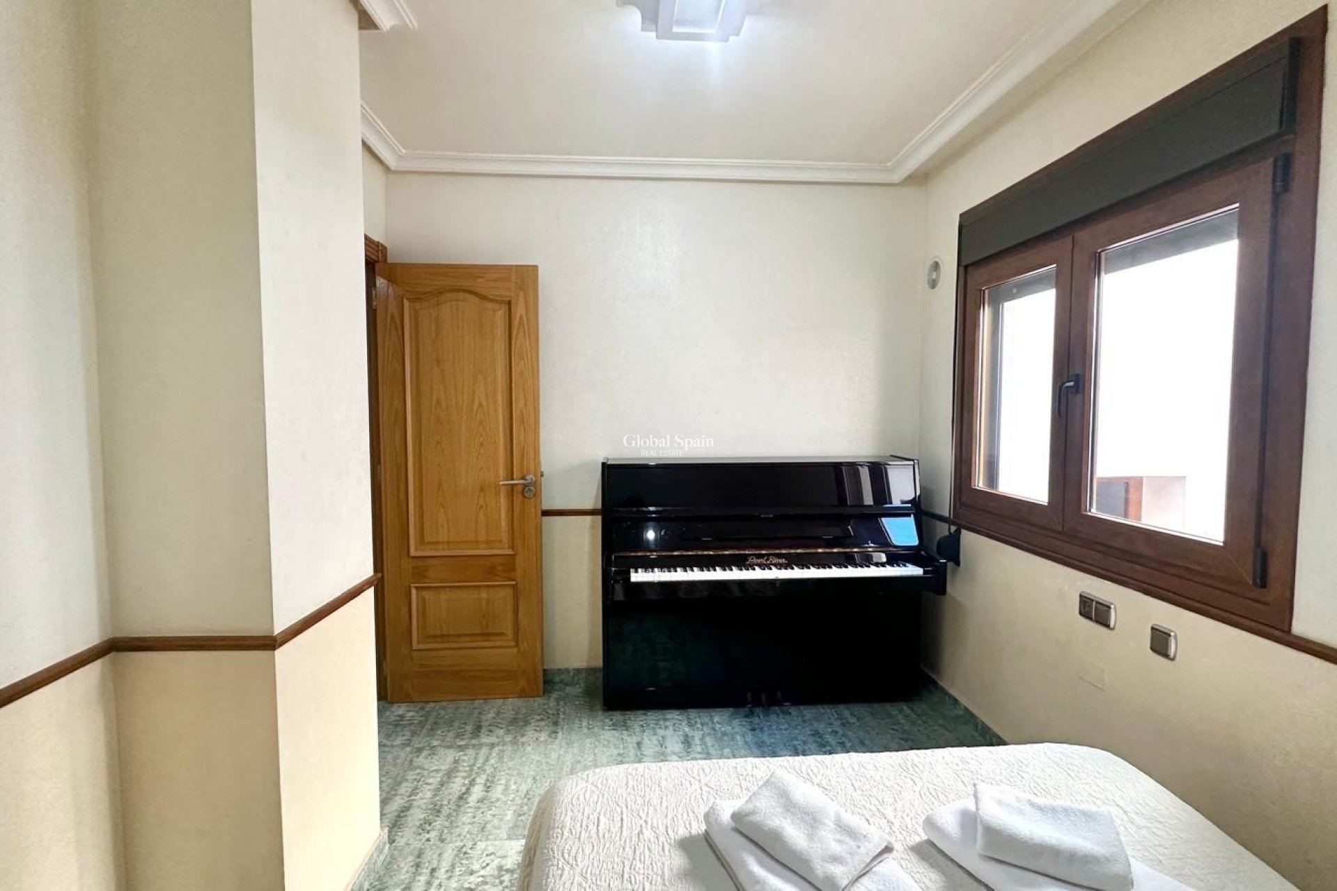 Wederverkoop - PENTHOUSE -
TORREVIEJA - Torrevieja