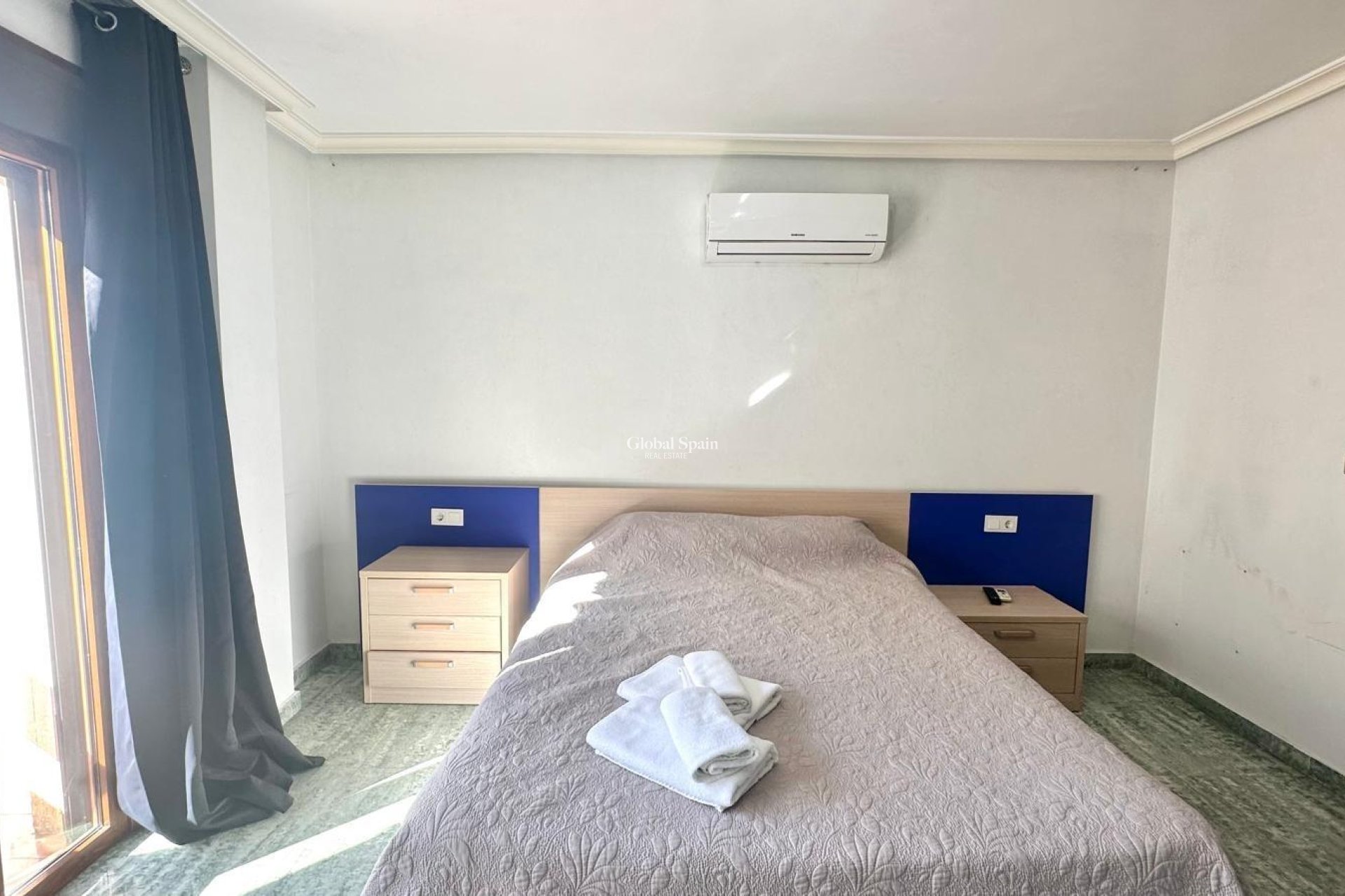 Wederverkoop - PENTHOUSE -
TORREVIEJA - Torrevieja