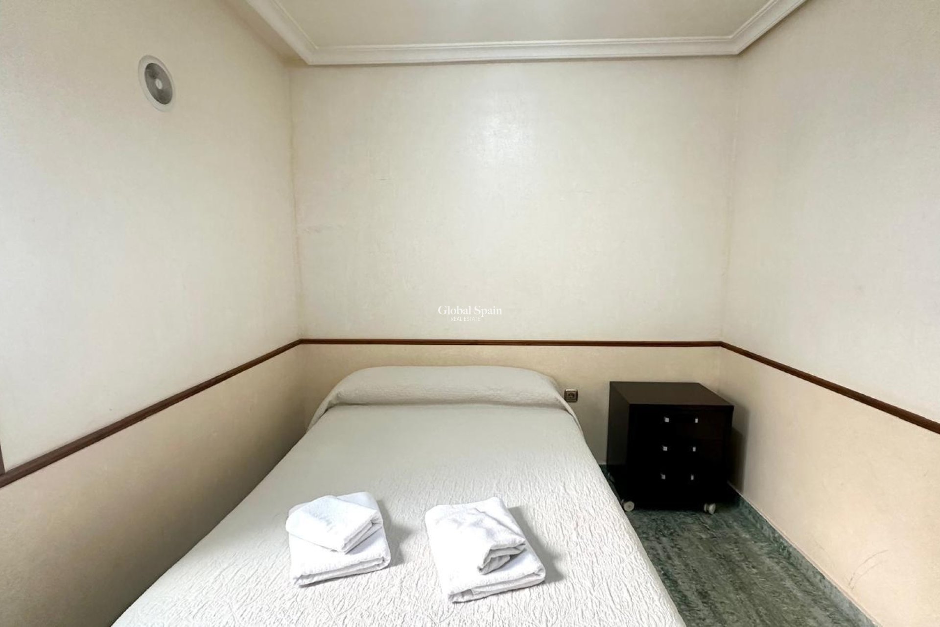 Wederverkoop - PENTHOUSE -
TORREVIEJA - Torrevieja