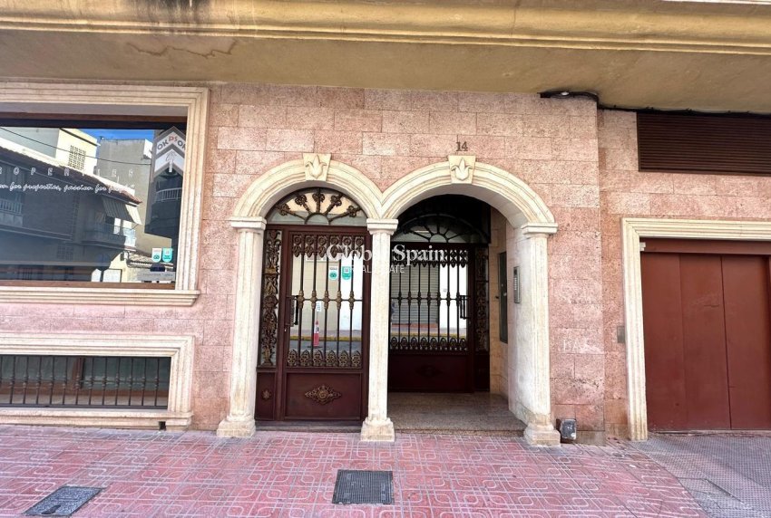 Wederverkoop - PENTHOUSE -
TORREVIEJA - Torrevieja