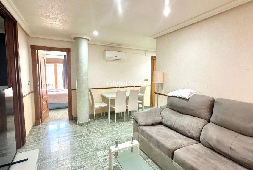 Wederverkoop - PENTHOUSE -
TORREVIEJA - Torrevieja