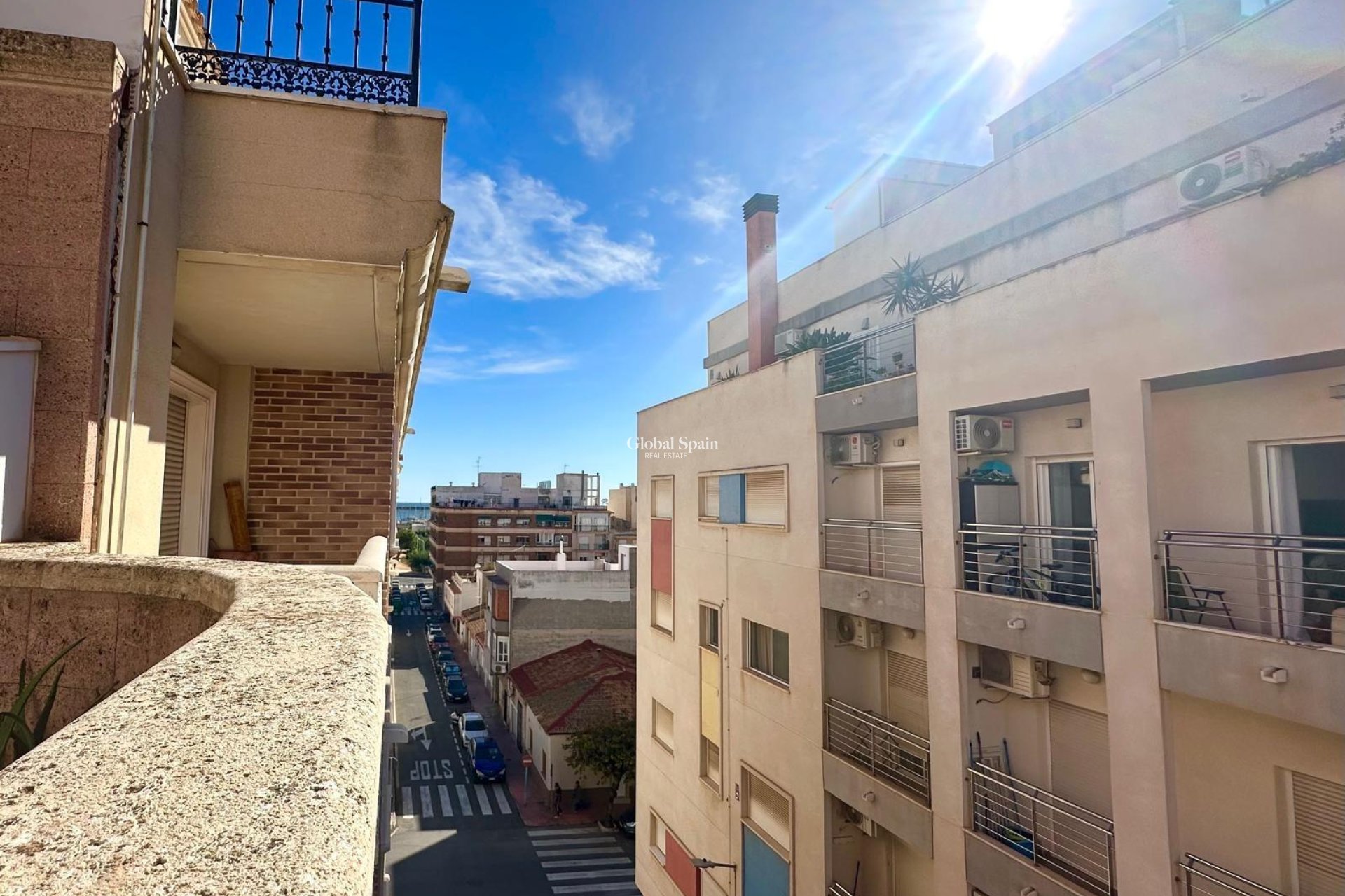 Wederverkoop - PENTHOUSE -
TORREVIEJA - Torrevieja