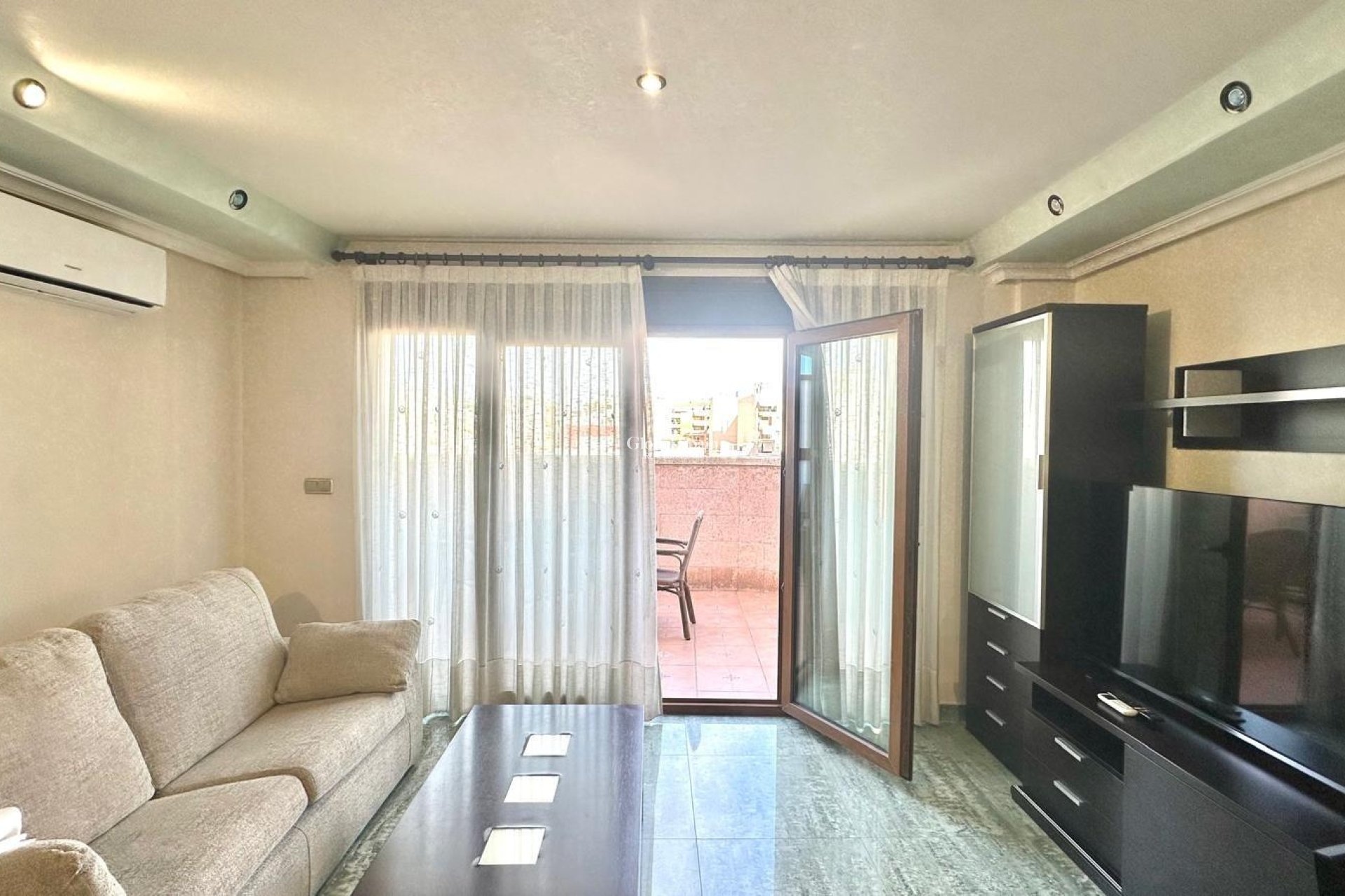 Wederverkoop - PENTHOUSE -
TORREVIEJA - Torrevieja