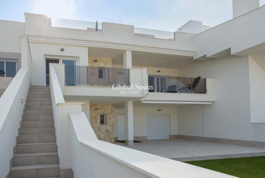 Wederverkoop - PENTHOUSE -
VILLAMARTÍN - Costa Blanca