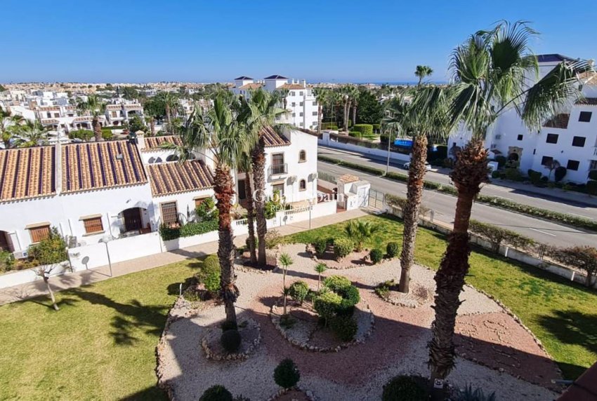 Wederverkoop - PENTHOUSE -
VILLAMARTÍN - Costa Blanca