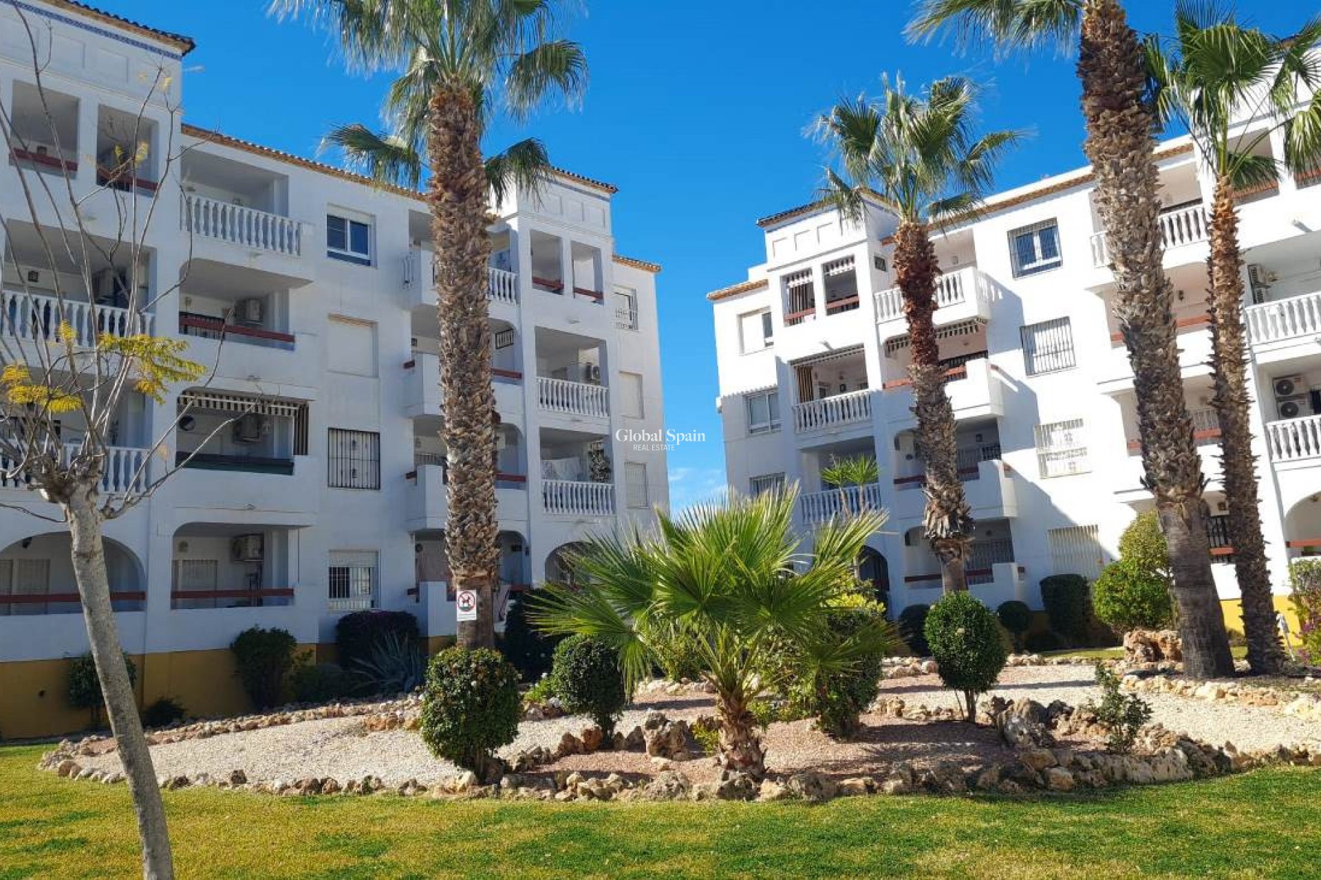 Wederverkoop - PENTHOUSE -
VILLAMARTÍN - Costa Blanca