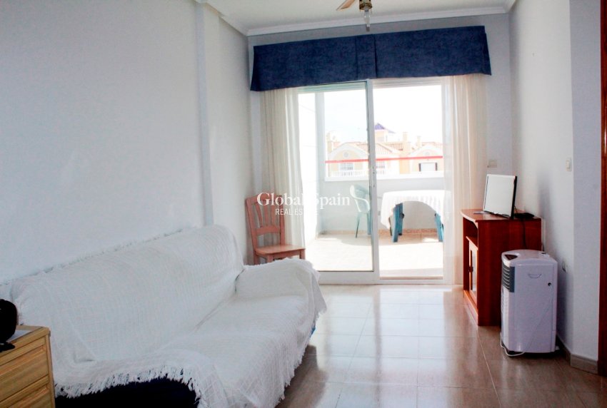 Wederverkoop - PENTHOUSE -
VILLAMARTÍN - Costa Blanca