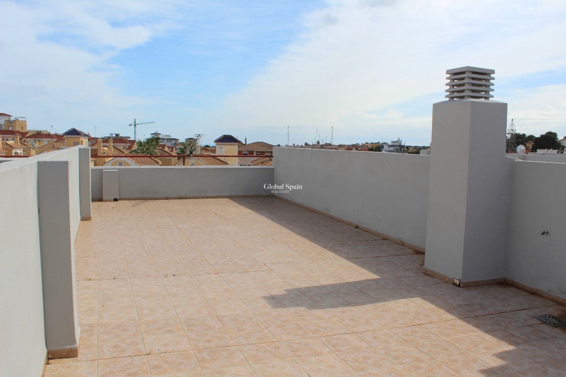 Wederverkoop - PENTHOUSE -
VILLAMARTÍN - Costa Blanca