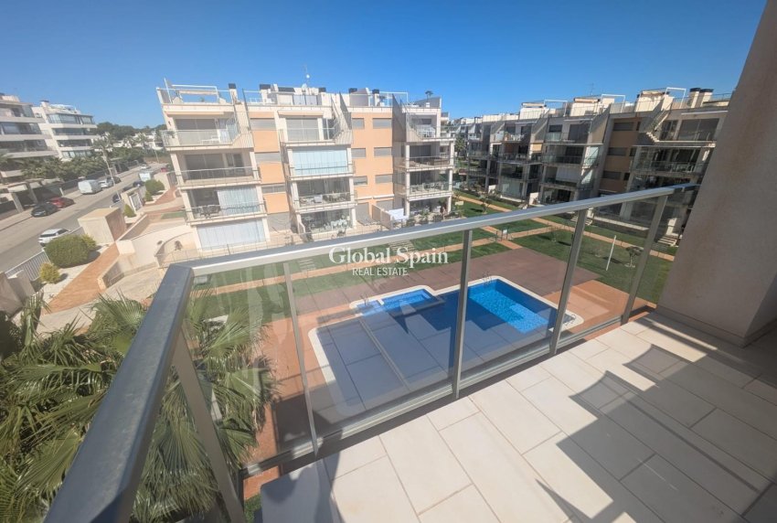Wederverkoop - PENTHOUSE -
VILLAMARTÍN - Costa Blanca