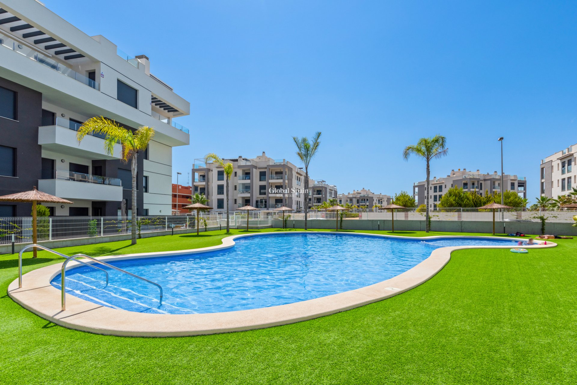 Wederverkoop - PENTHOUSE -
VILLAMARTÍN - Costa Blanca