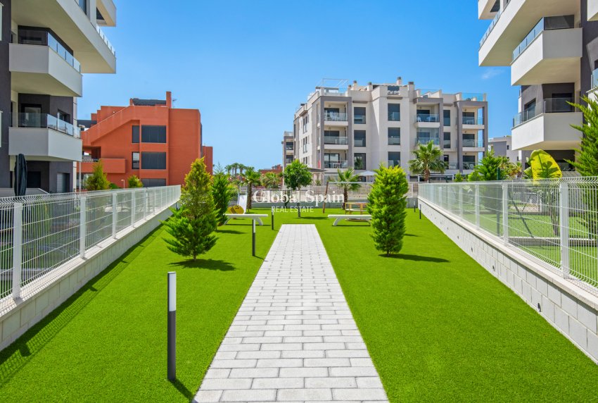 Wederverkoop - PENTHOUSE -
VILLAMARTÍN - Costa Blanca