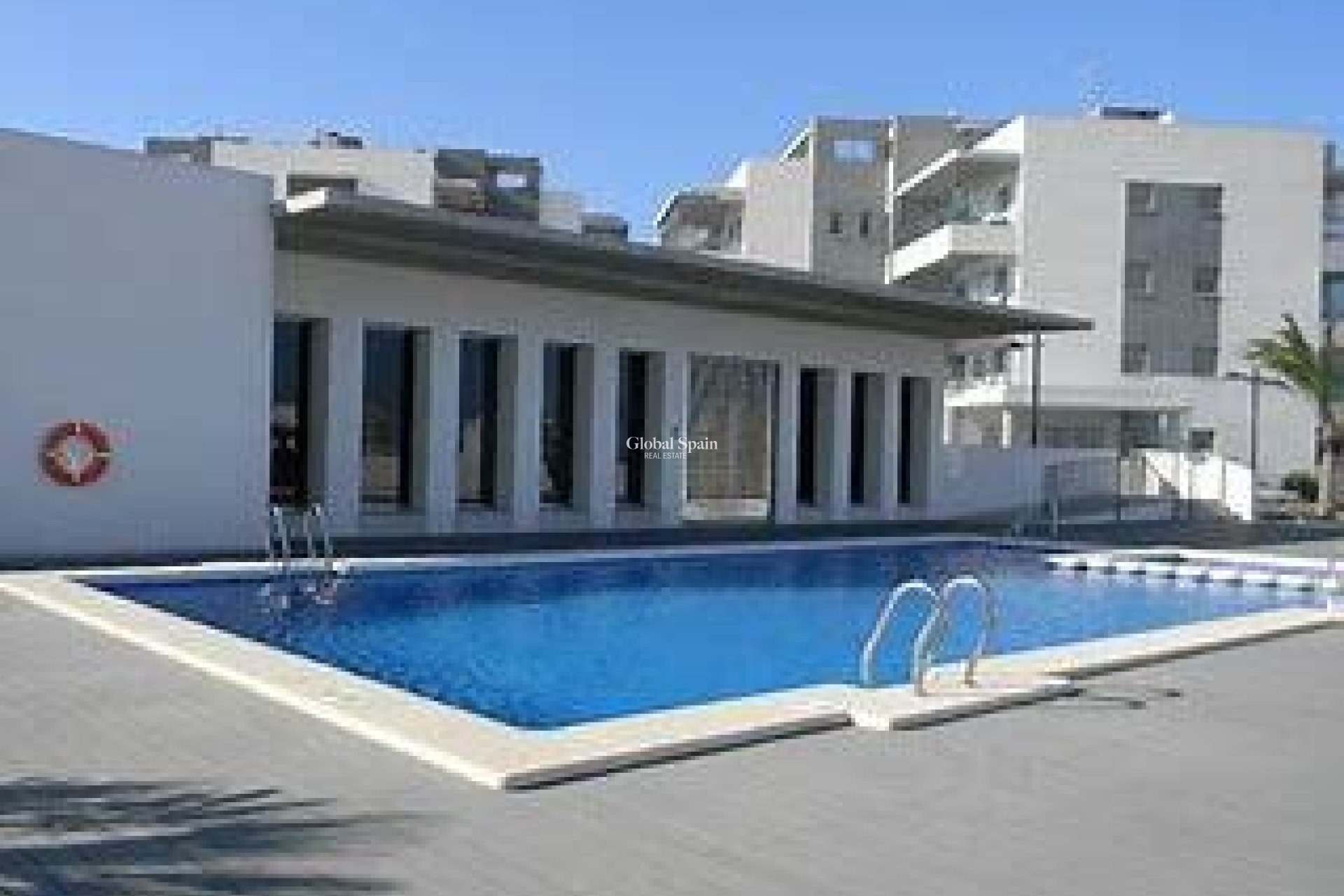 Wederverkoop - PENTHOUSE -
VILLAMARTÍN - LOS DOLSES