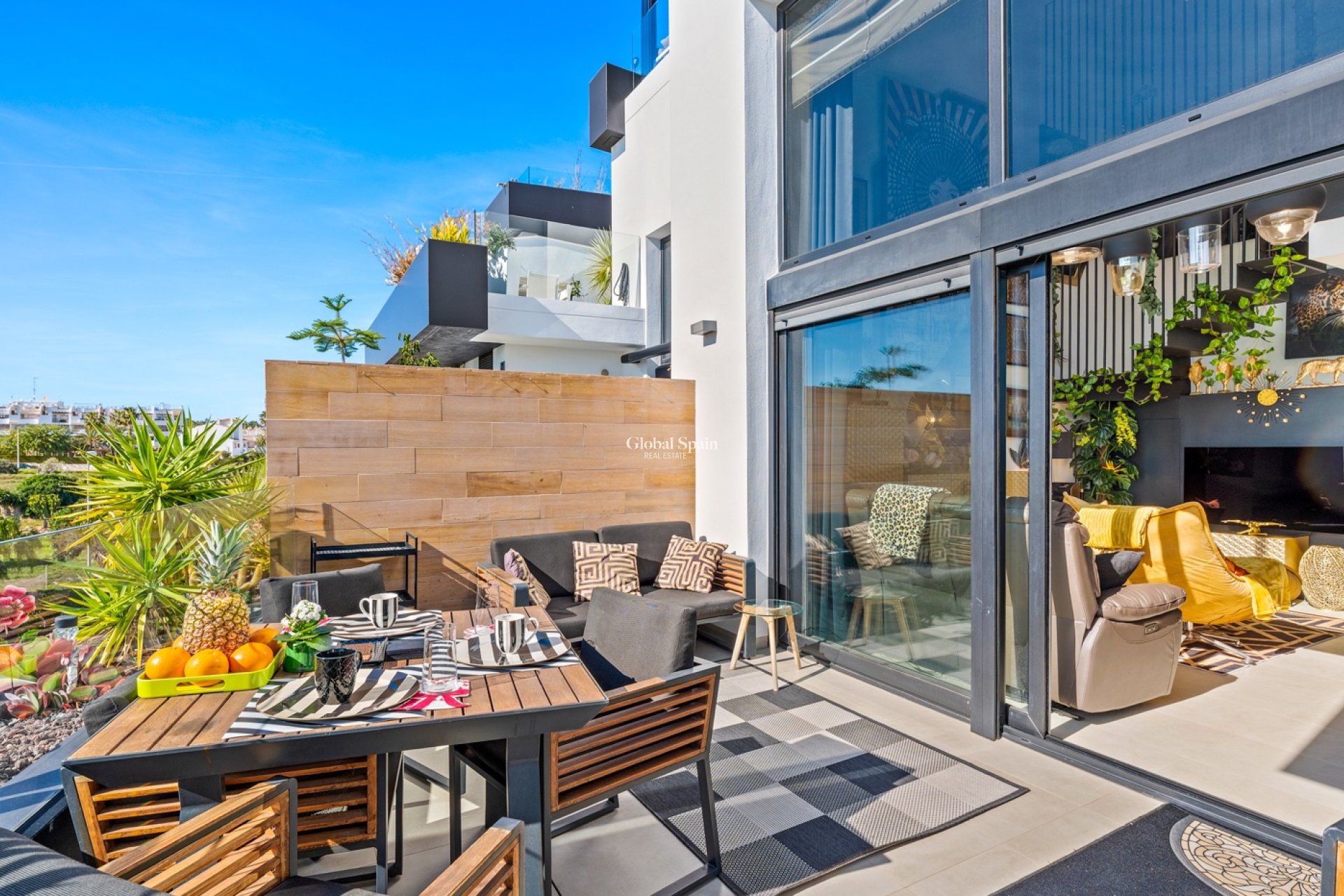 Wederverkoop - PENTHOUSE -
VILLAMARTÍN
