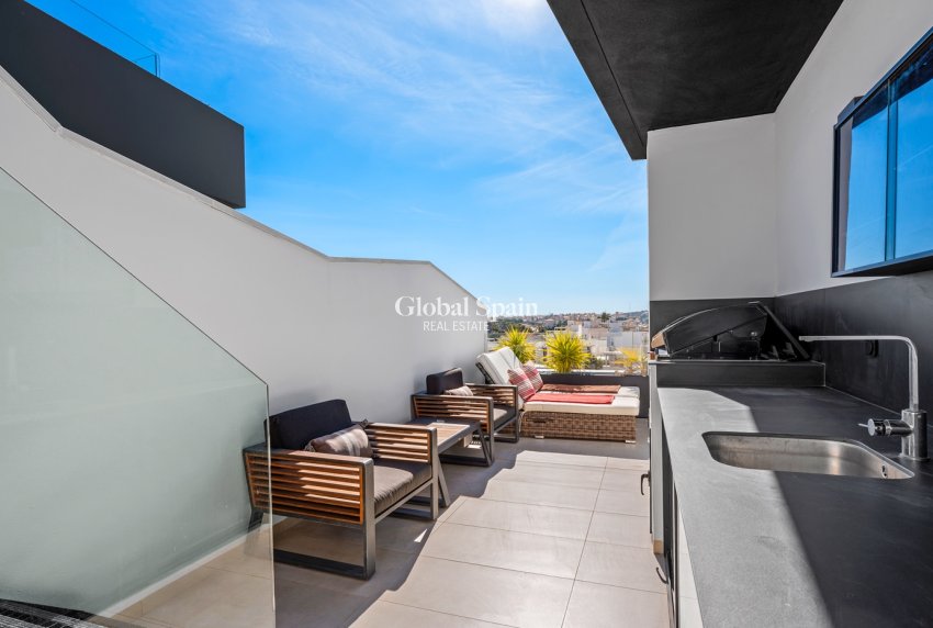 Wederverkoop - PENTHOUSE -
VILLAMARTÍN