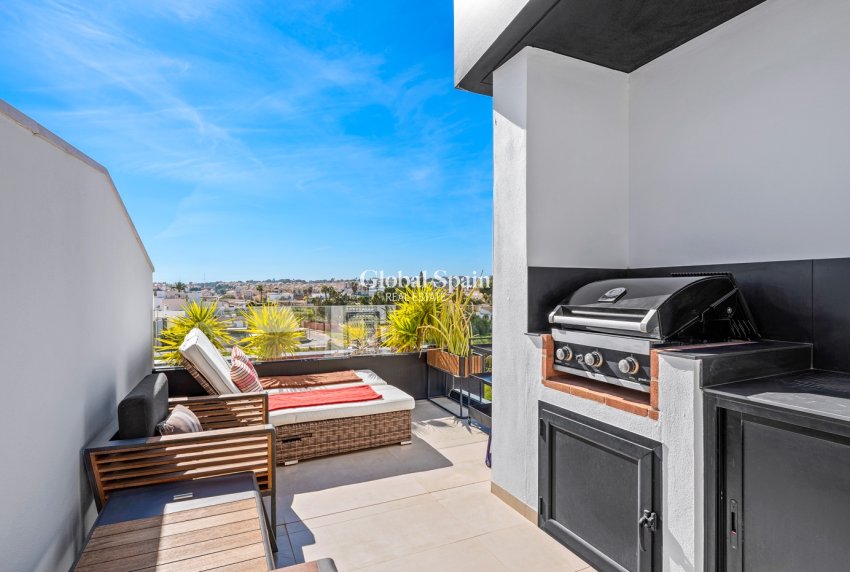 Wederverkoop - PENTHOUSE -
VILLAMARTÍN