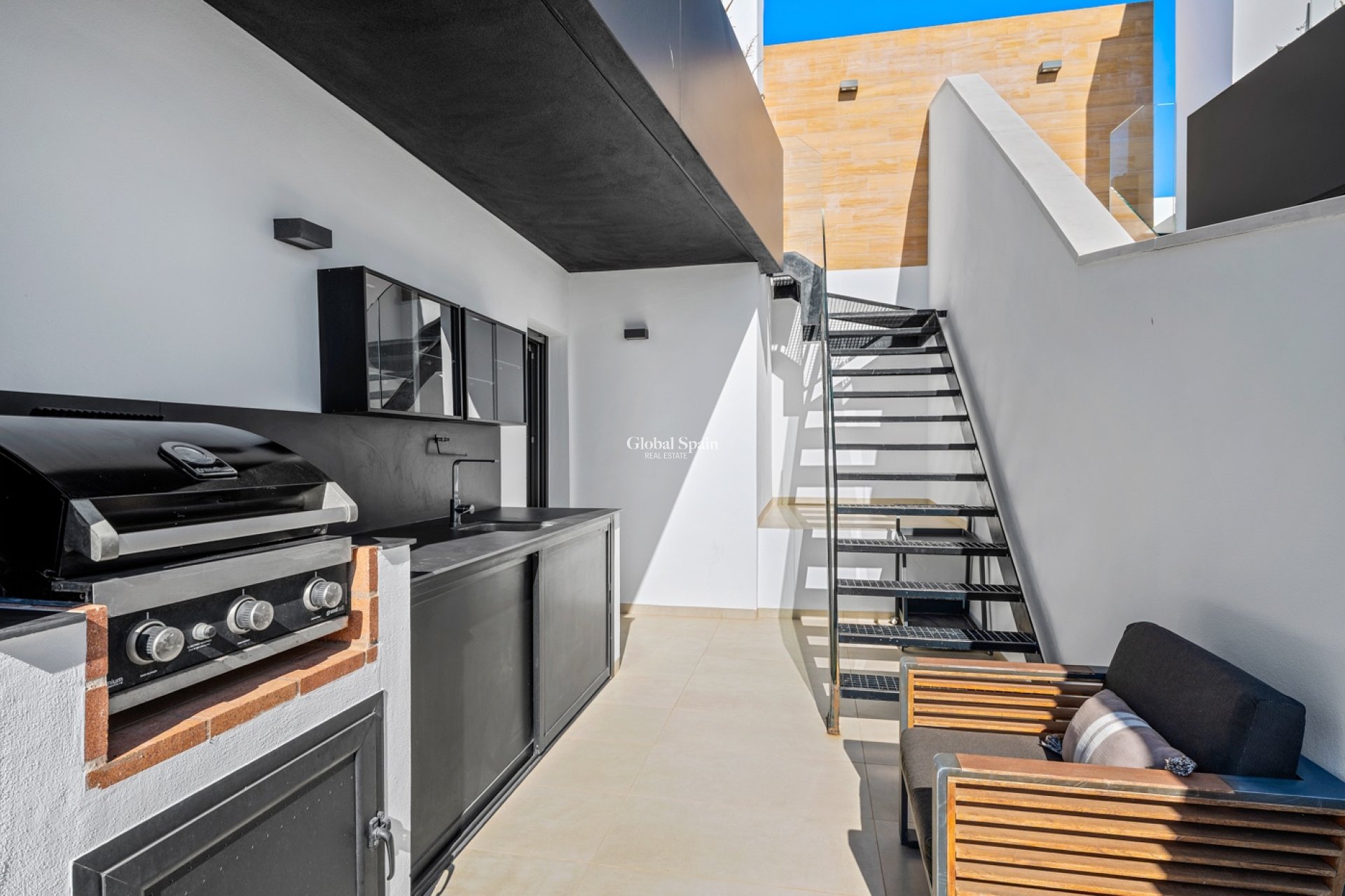 Wederverkoop - PENTHOUSE -
VILLAMARTÍN