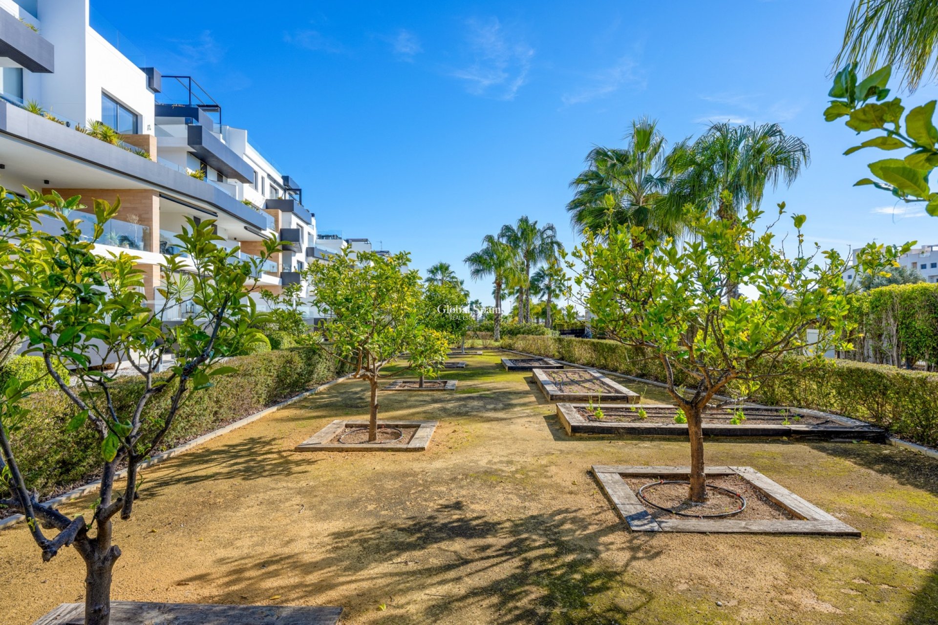 Wederverkoop - PENTHOUSE -
VILLAMARTÍN