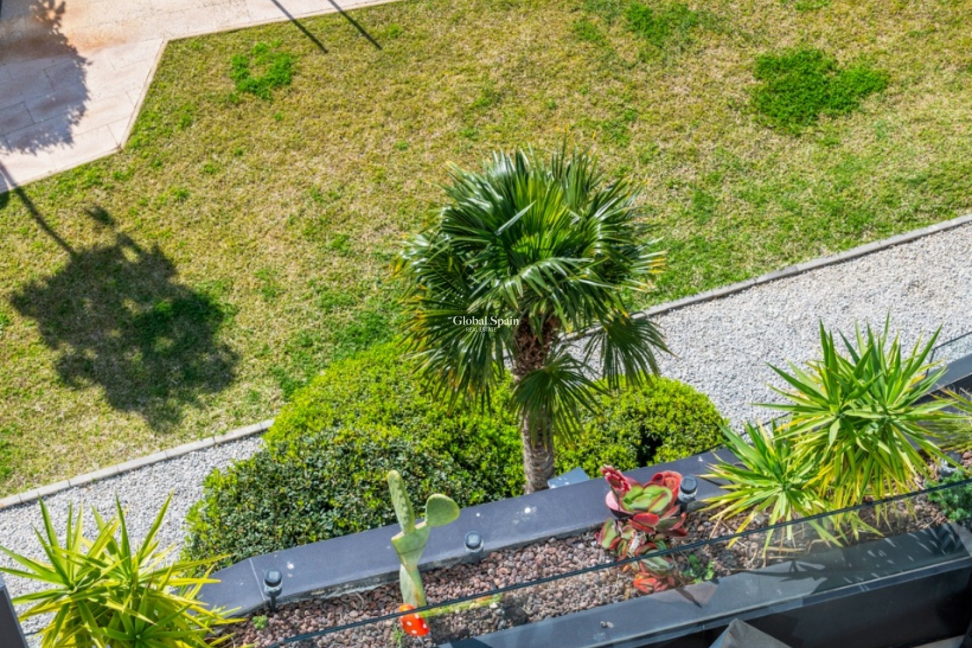 Wederverkoop - PENTHOUSE -
VILLAMARTÍN