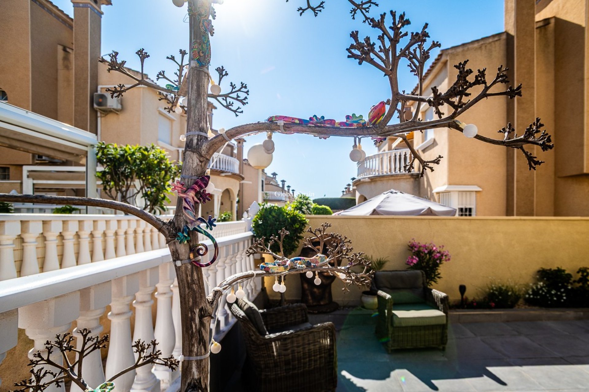 Wederverkoop - Quad Huis -
ORIHUELA COSTA - La Florida