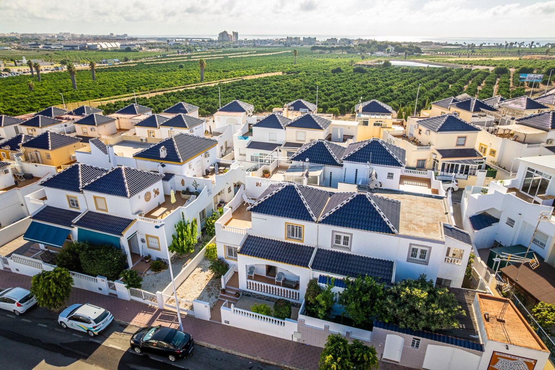 Wederverkoop - Quad Huis -
ORIHUELA COSTA - Los Balcones